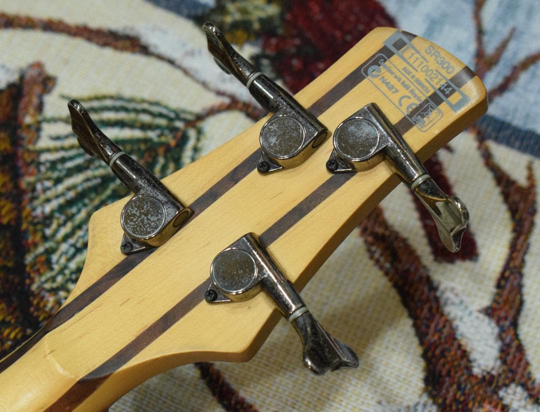 Ibanez SR300 ジャンク　分解発送