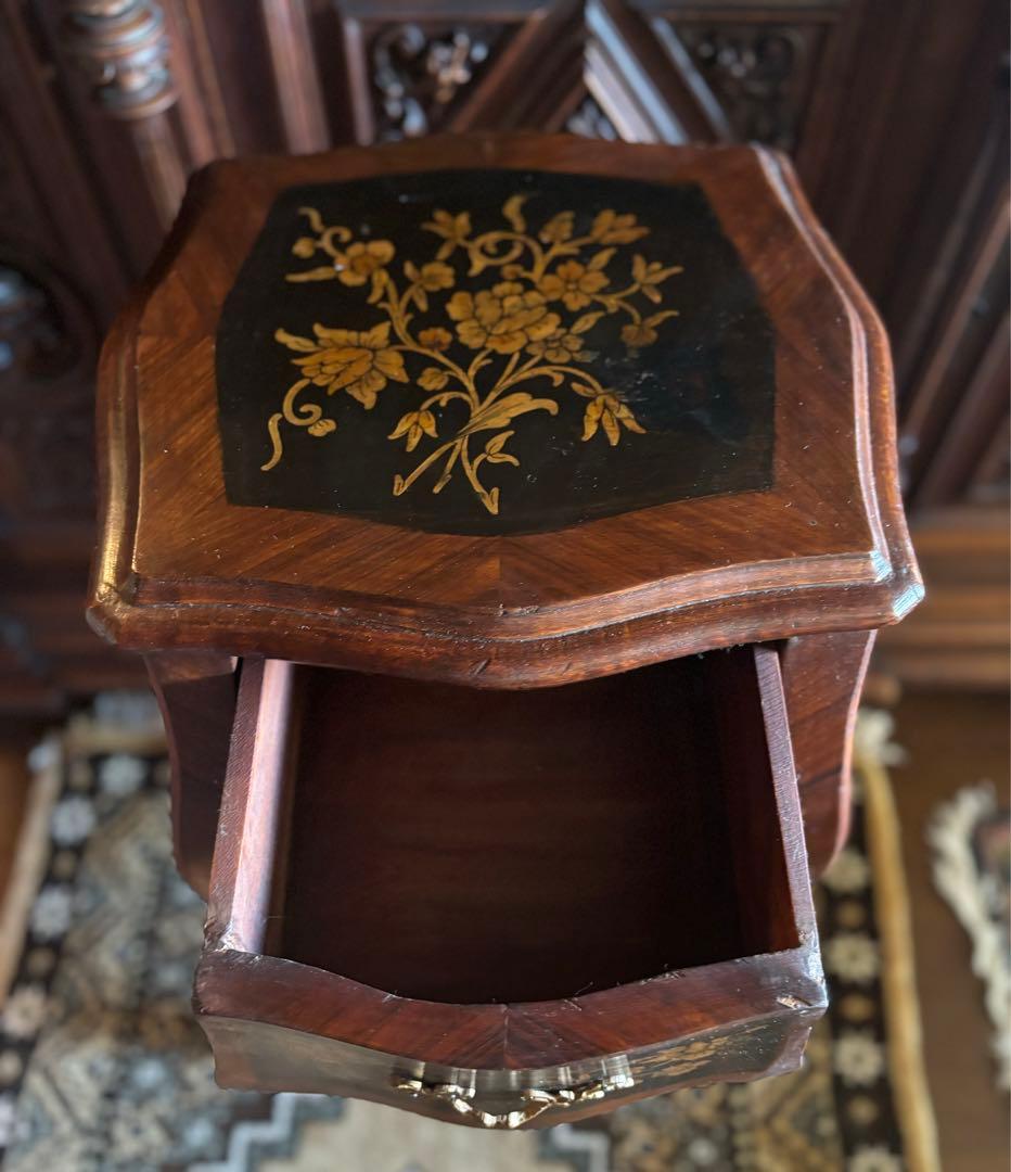 フランスアンティーク　家具　花台　サイドチェスト　キングウッド　1800年初頭