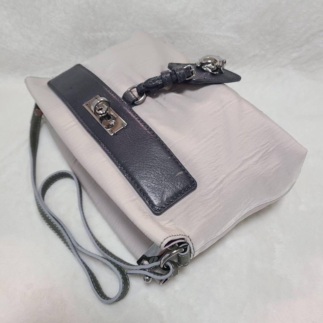 レアMARC JACOBSマークジェイコブス　ショルダーバッグ　カエル　Y2K