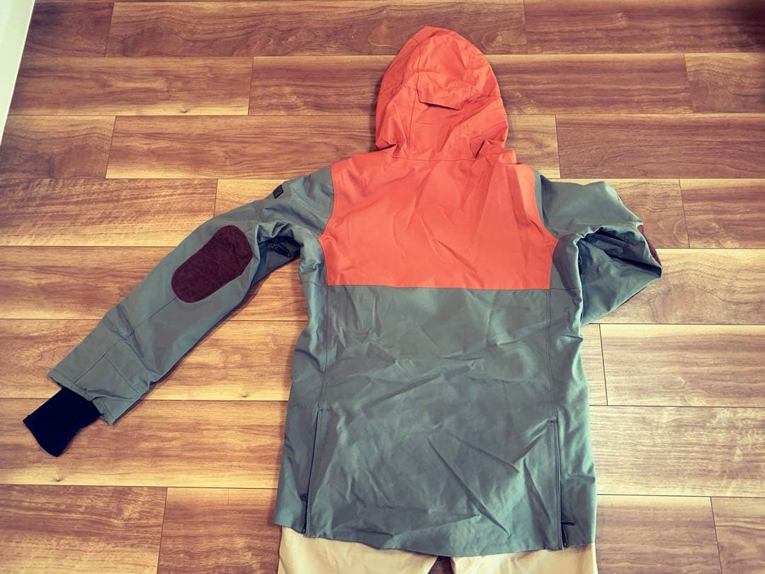 Burton スノーボードウェア Mサイズ