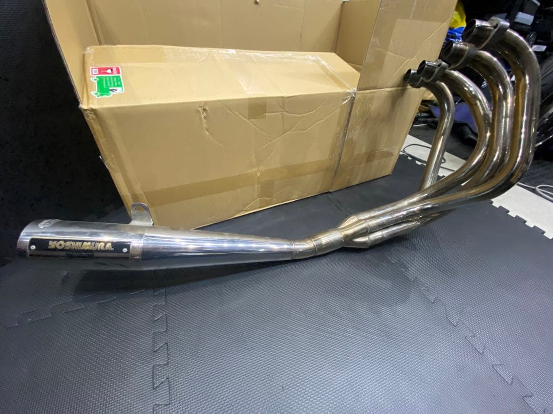 ヨシムラ　ドラッグサイクロン　ゼファー750