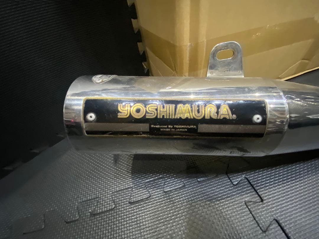 ヨシムラ　ドラッグサイクロン　ゼファー750