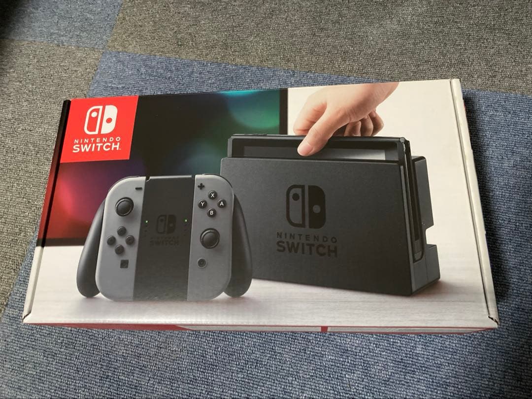 ニンテンドースイッチ　グレー本体　ジョイコン修理キット　キャリーケース付