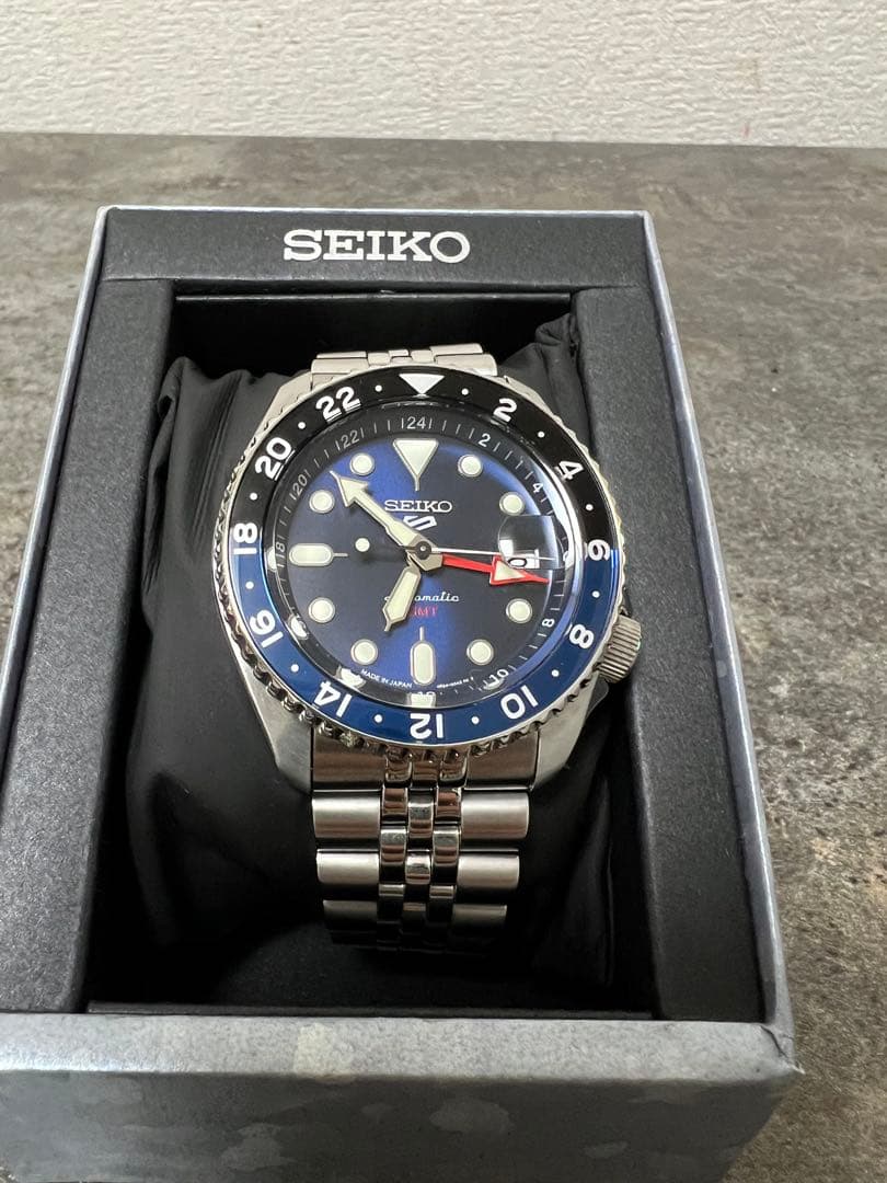 超美品 SEIKO セイコー　5スポーツ SKX series SBSC003