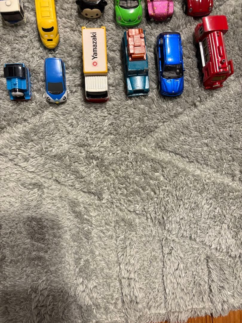 トミカ まとめ売り 大量 ミニカー 働く車 スポーツカー キャラクター 匿名配送