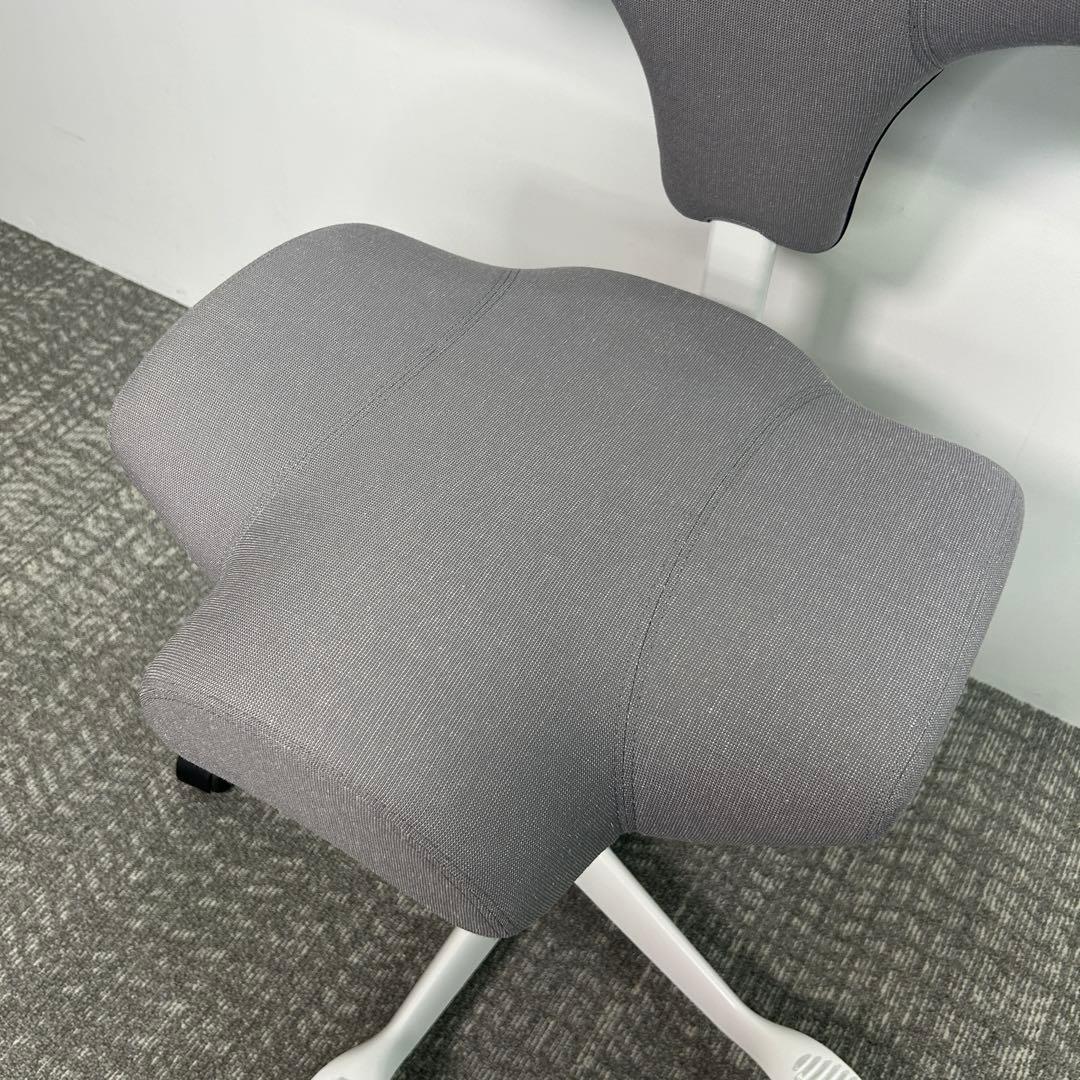 【I】オフィスチェア HAG Capisco ホーグ カピスコ 布張 グレー