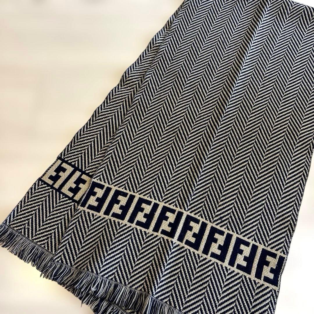 FENDI フェンディ ヘリンボーン FF柄 マフラー ウール