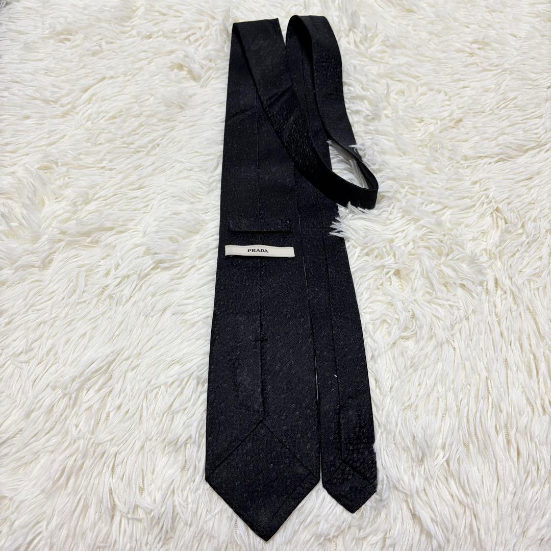 【極美品】PRADA ネクタイ　ブラック　ソリッド