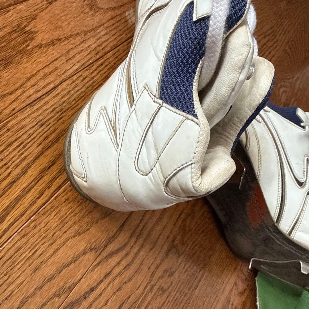 J スパイク ホワイト/ネイビー 番号7