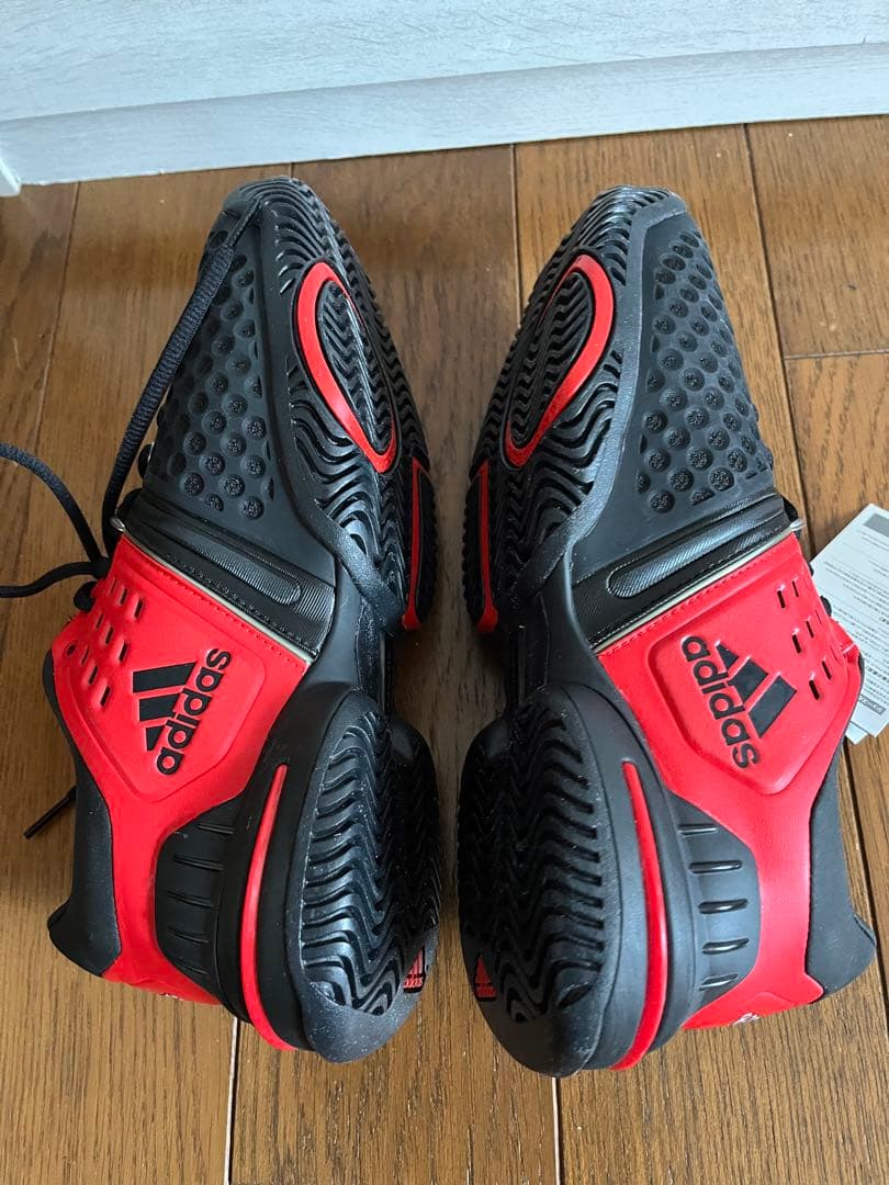 値下げしました。アディダス　テニスシューズ　バリケード6