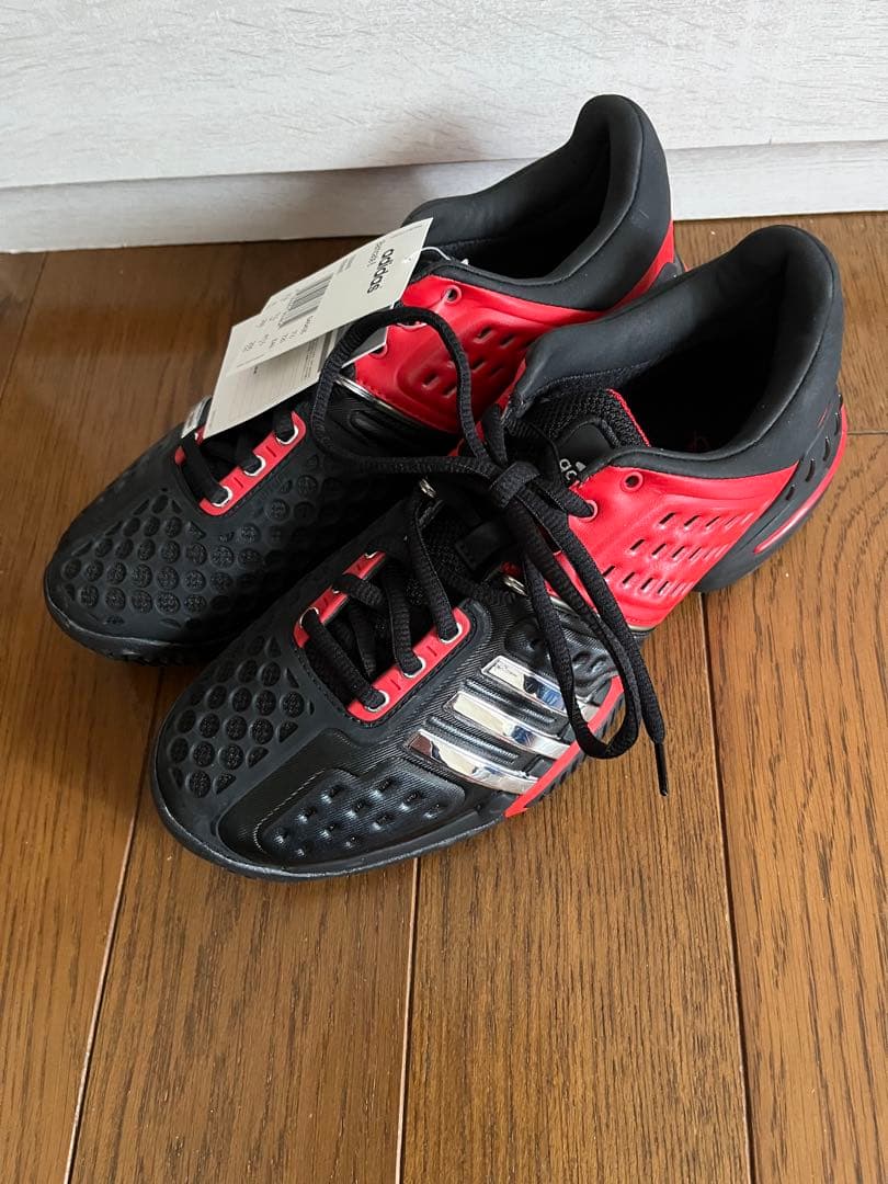 値下げしました。アディダス　テニスシューズ　バリケード6