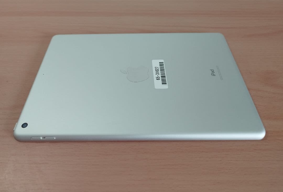 ★Apple iPad 第8世代 Wi-Fi 32GBシルバー A12/32GB