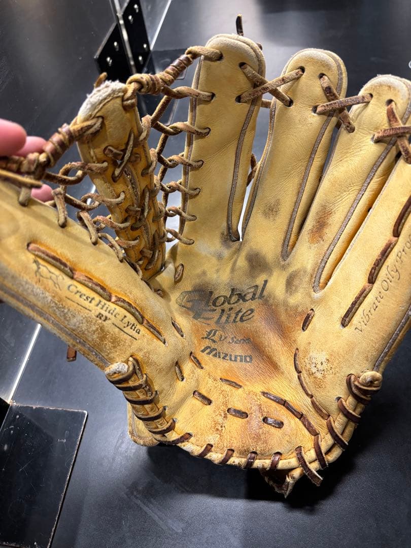 Mizuno Global Elite 軟式グローブ