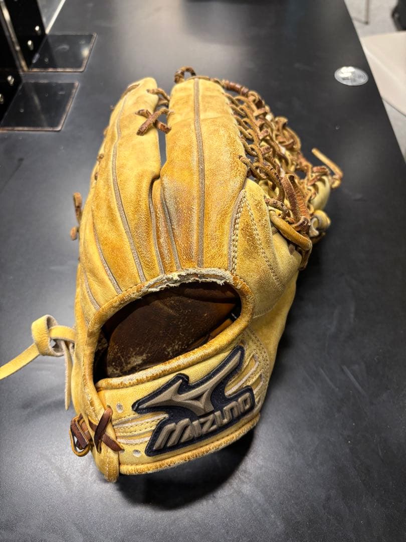 Mizuno Global Elite 軟式グローブ