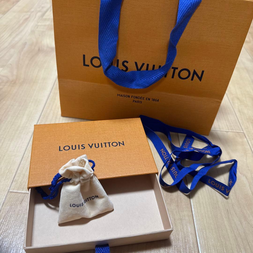 Louis Vuitton シルバー ピアス(片耳用) 新品未使用品　正規品