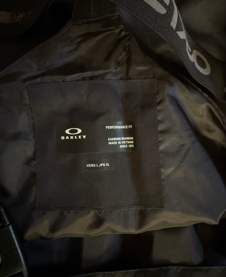 新品 OAKLEY ブラック スノーボード オーバーオール XL