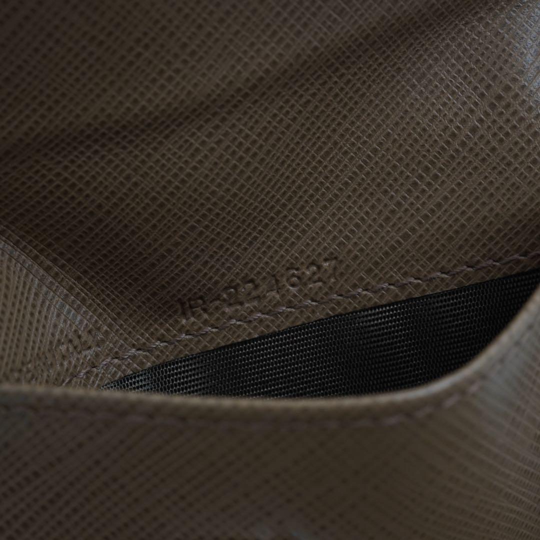 新品未使用品　箱・カード付き　Salvatore Ferragamo キーケース