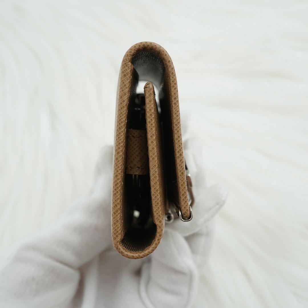 新品未使用品　箱・カード付き　Salvatore Ferragamo キーケース