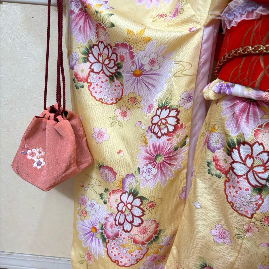 七五三七歳‼️完全フルセット‼️薄イエローに花々キラキラ‼️お家からは揃えるなし
