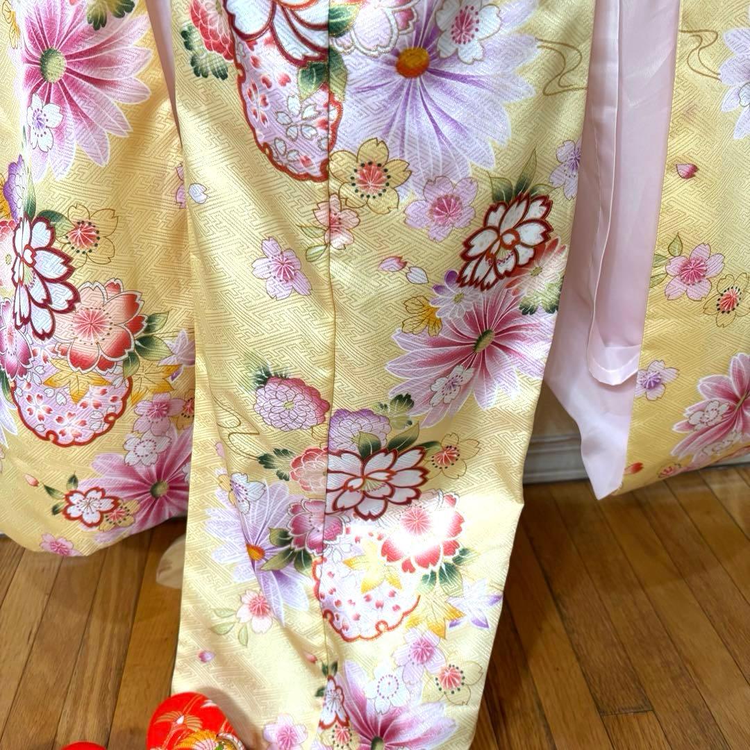 七五三七歳‼️完全フルセット‼️薄イエローに花々キラキラ‼️お家からは揃えるなし
