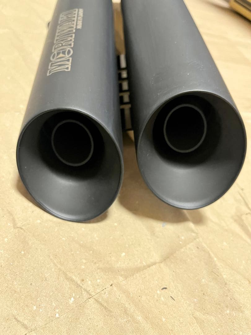 エリミネータースリップオンマフラー モリワキ　CROSS TWIN BLACK