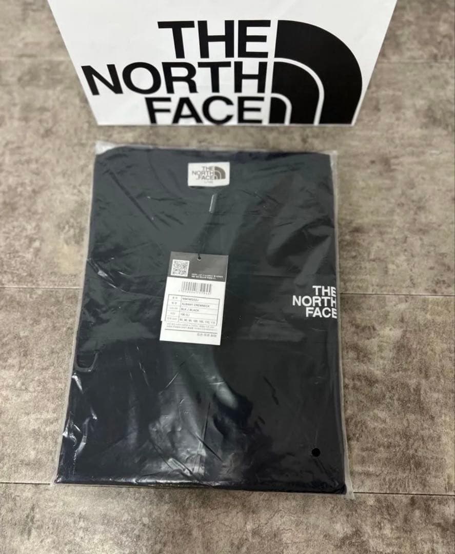 ノースフェイス　韓国限定品　バイカラー 切替ワンポイント クルーネックトップス