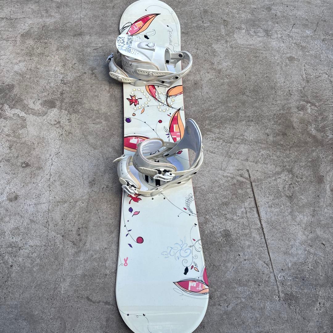 FLUX 花柄ビンディング ホワイト