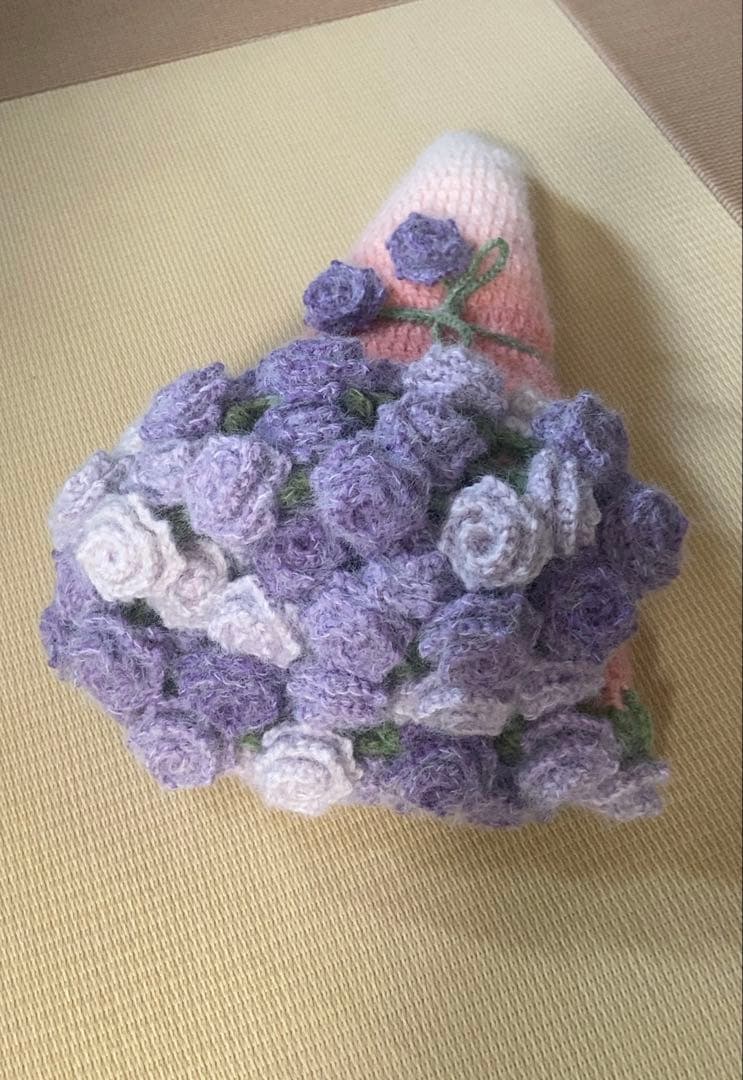 バラの花束ブランケット直径86cm，54本の大きな花ストール