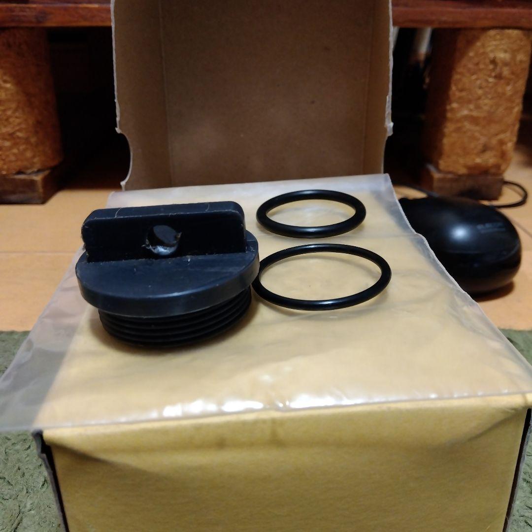 アビソ（AVISO）サーフボードのプラグ　特注