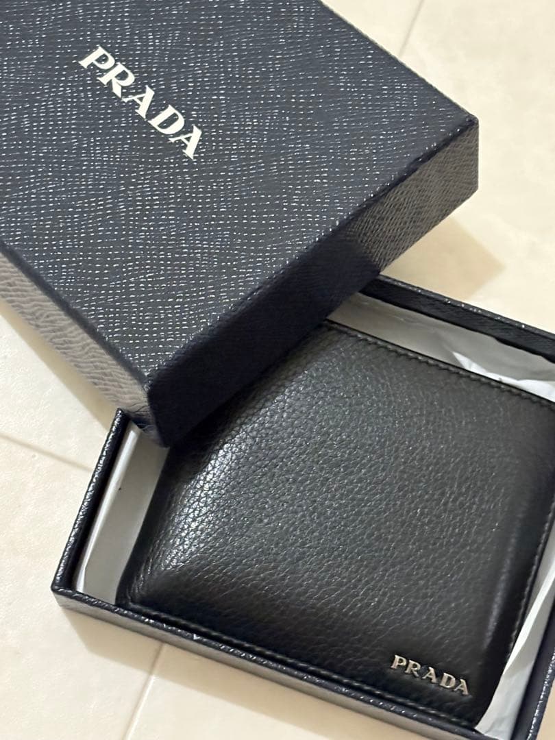 PRADA 二つ折り財布 メンズ ヴィッテロダイノレザー