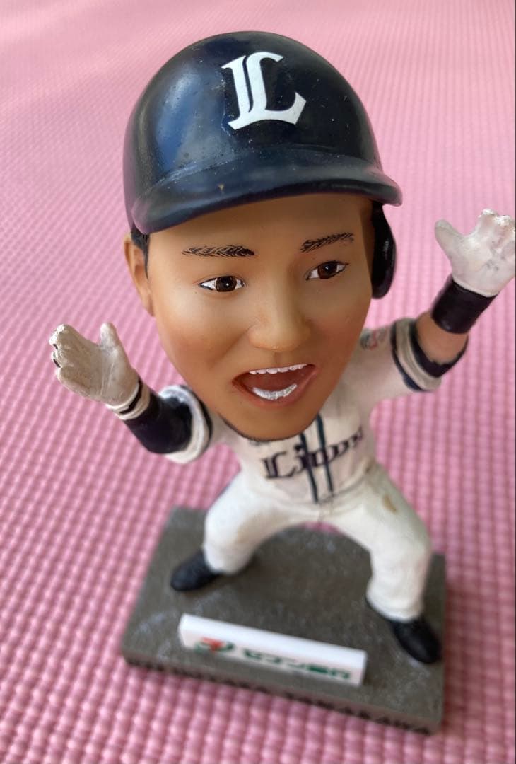 山川穂高 ホームラン王サイン入りバット 他6点セット…。