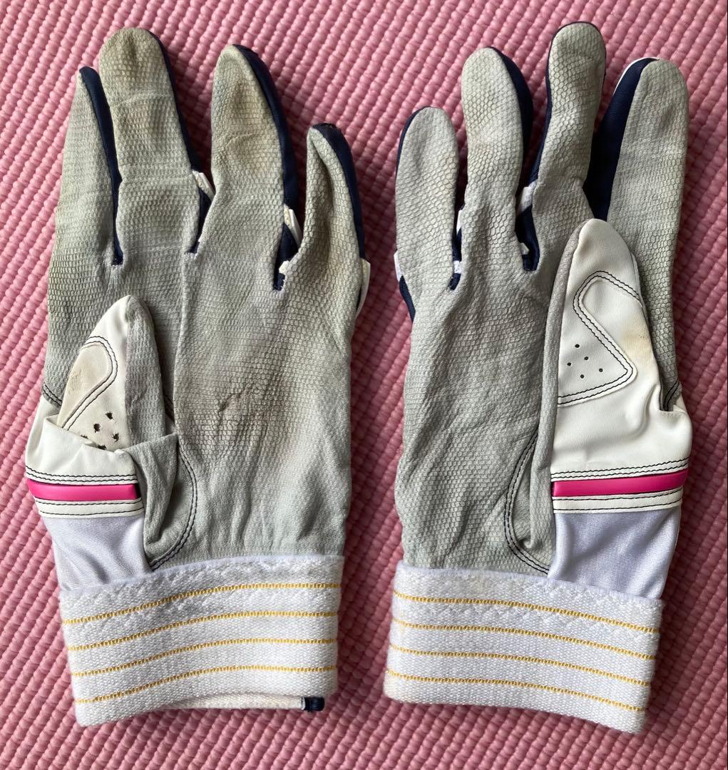 山川穂高 ホームラン王サイン入りバット 他6点セット…。