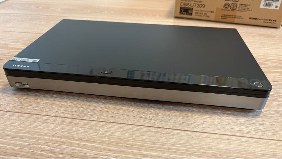 東芝ブルーレイディスクレコーダーDBR-UT209