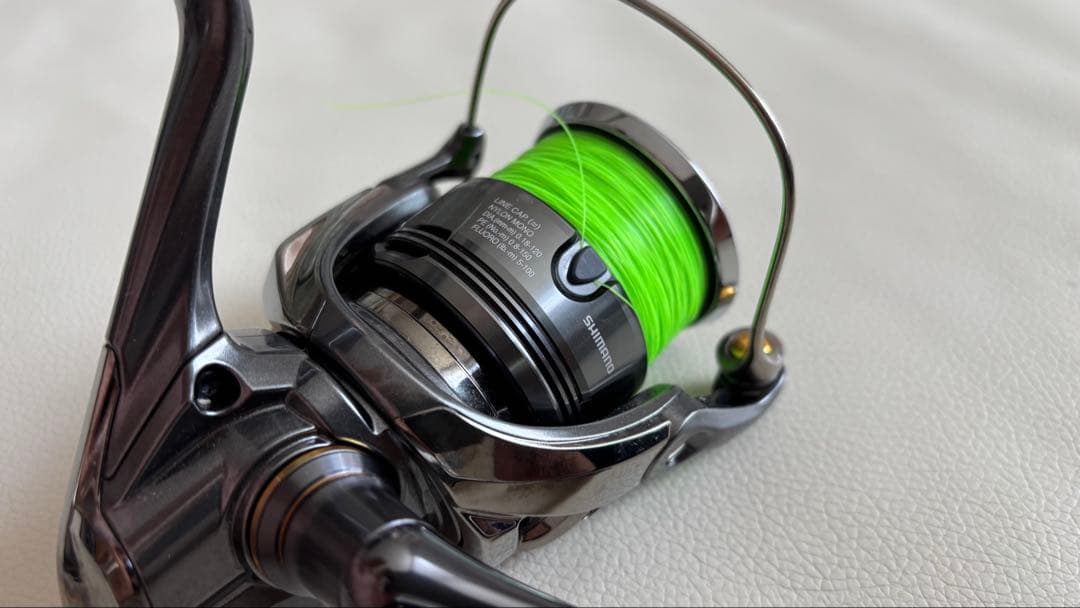 【極美品】24年式SHIMANO ツインパワー　2500SHG スピニングリール