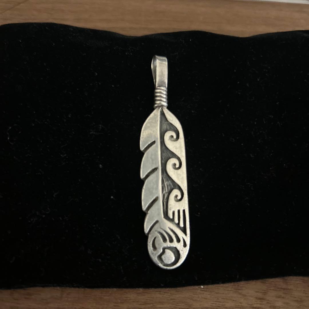 ホピ族　オーバーレイ　フェザー　ペンダントトップ