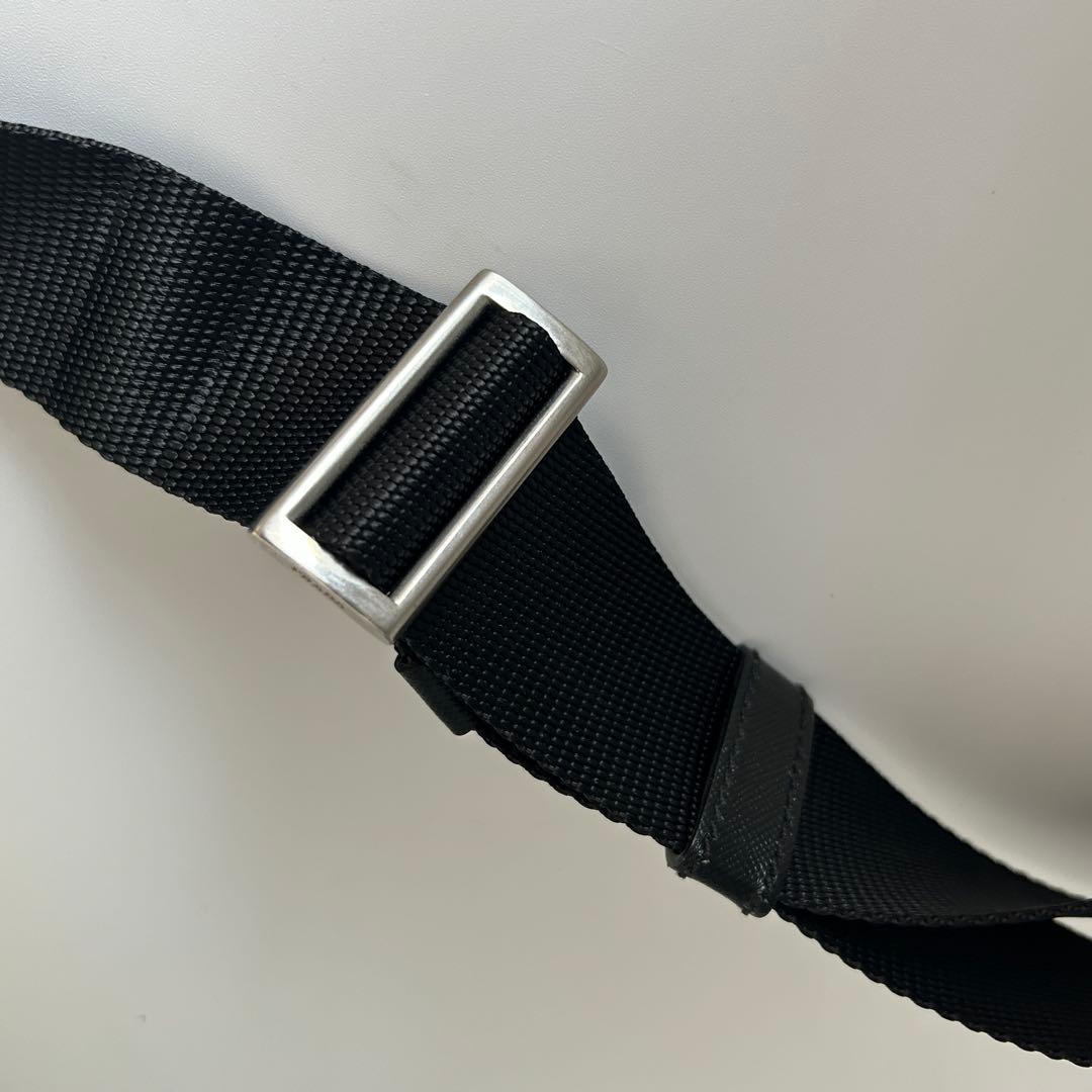 【極美品】PRADA ショルダーバッグ サコッシュ ナイロン ブラック 三角ロゴ