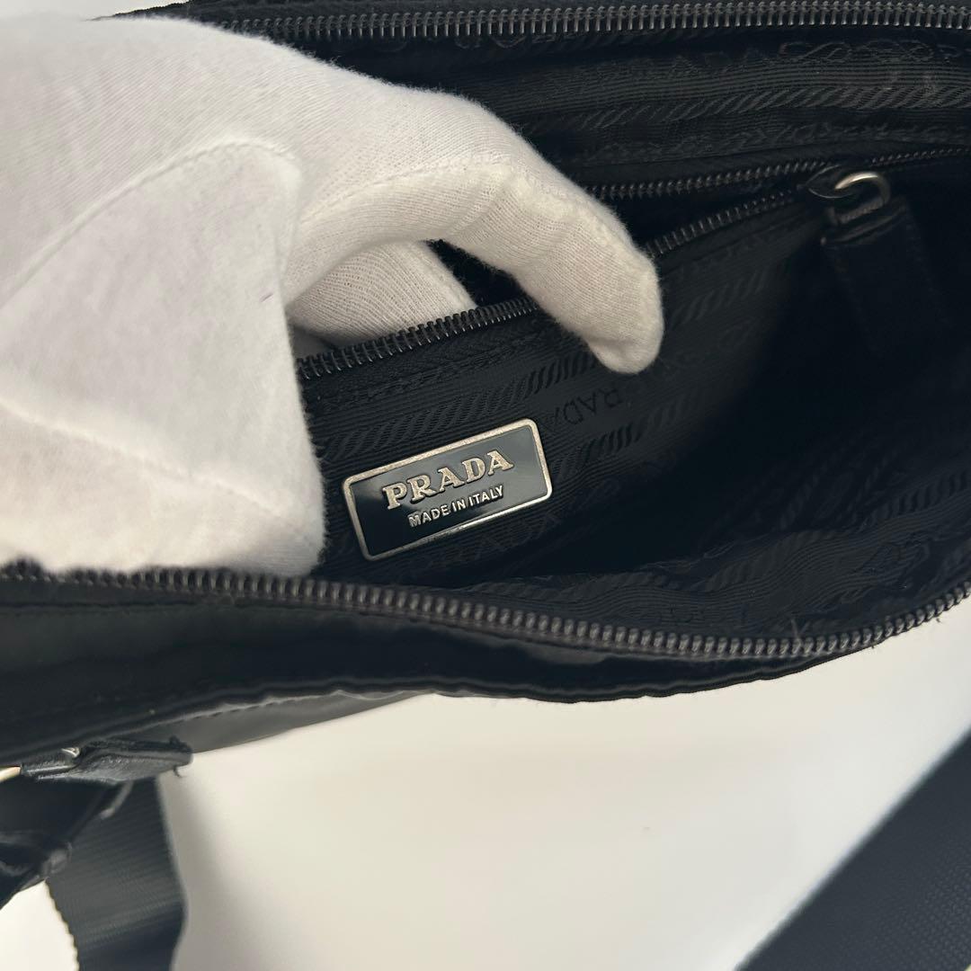 【極美品】PRADA ショルダーバッグ サコッシュ ナイロン ブラック 三角ロゴ