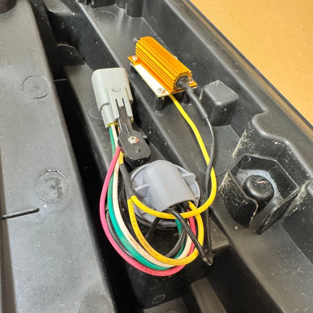 ❤️送料無料❤️80系ヴォクシー テールランプ スモーク ダズフェローズ 中古品