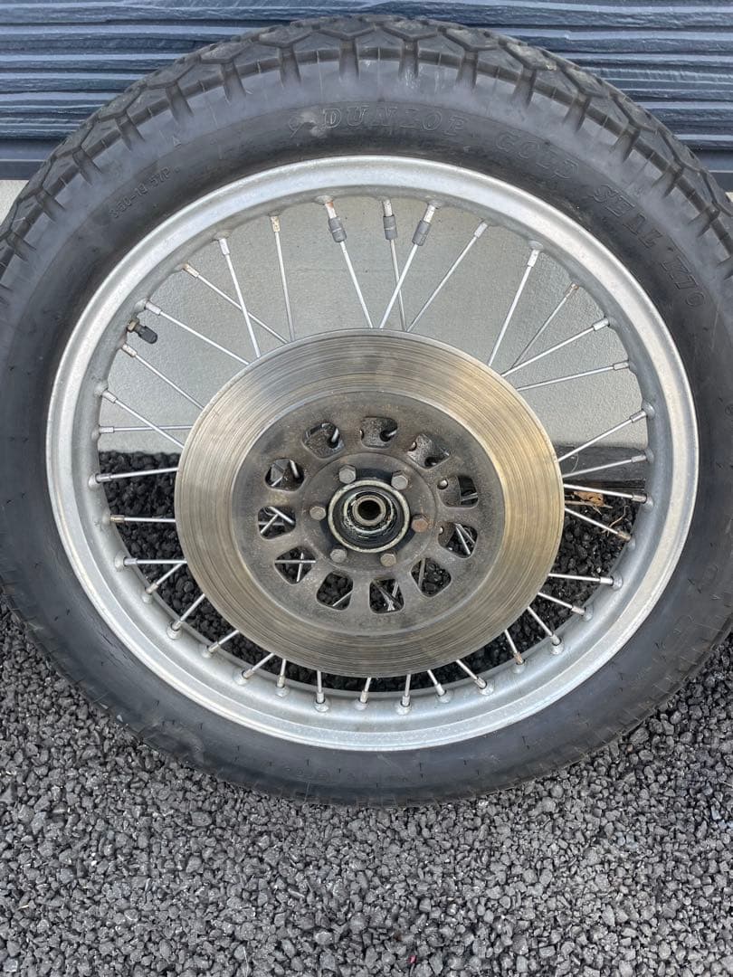 sr400 フロントホイール　19インチ