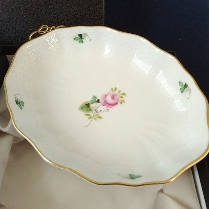 新品未使用　ヘレンド　ウィーンの薔薇　スイートディッシュ　ペアセット