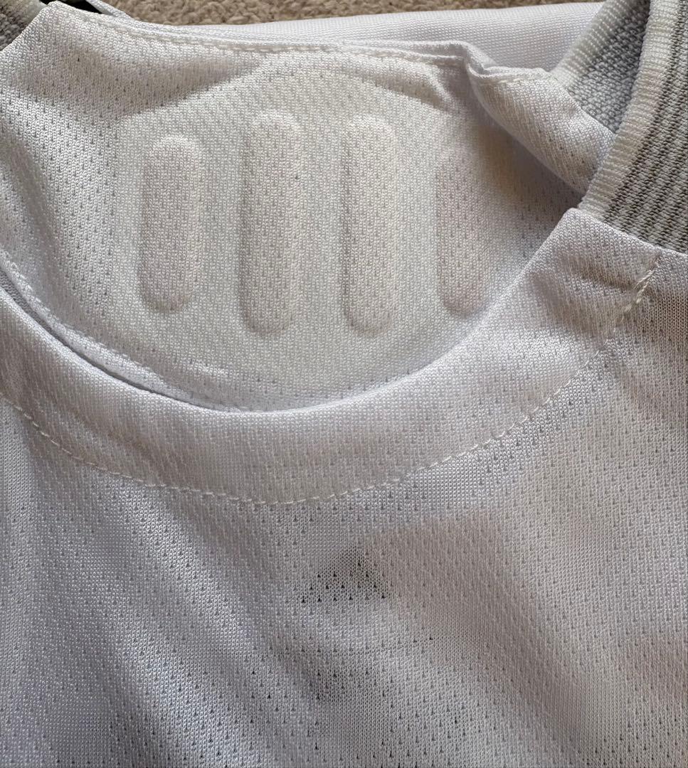 レア❗️MBAPPÉ 9番レアルマドリードユニホームadidas大人気のユニホーム