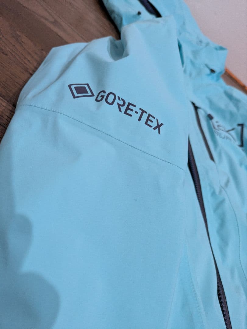 AK BURTON GORETEX ジャケット　レディース　M