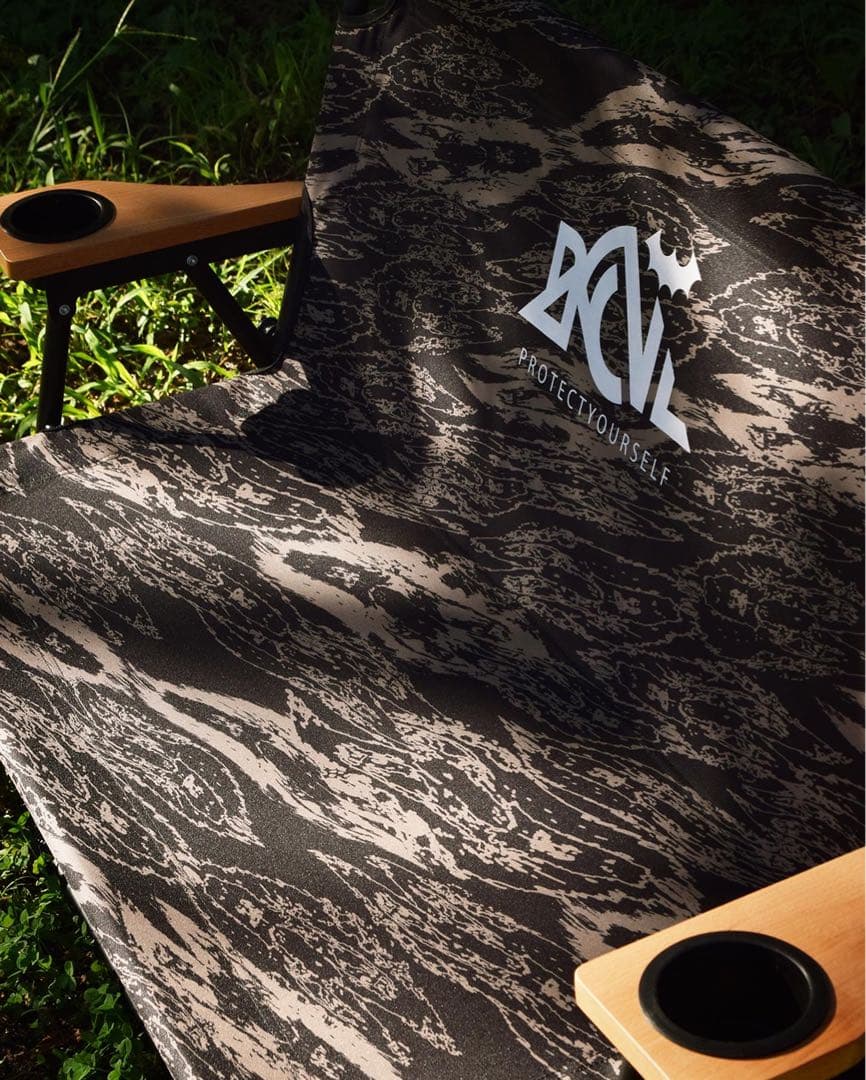 Back Channel FOLDING BENCH 新品同様