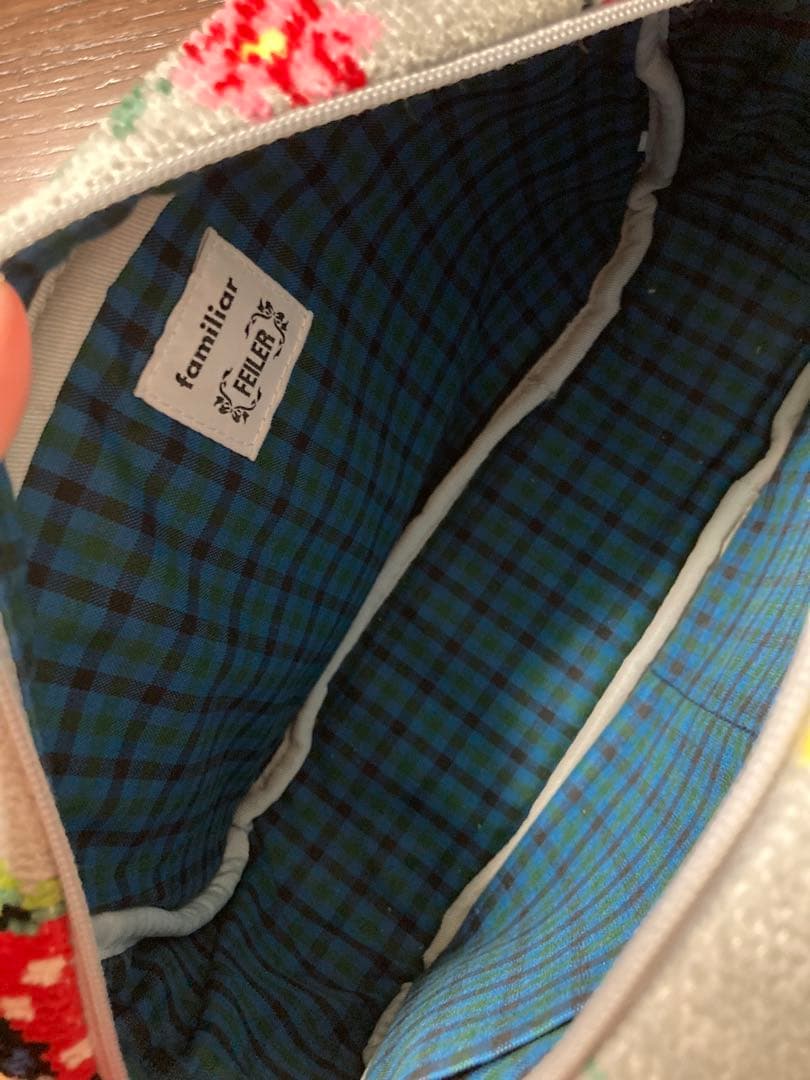 【最終お値下げ】　2024年購入品　ファミリア　フェイラー　ショルダーバッグ