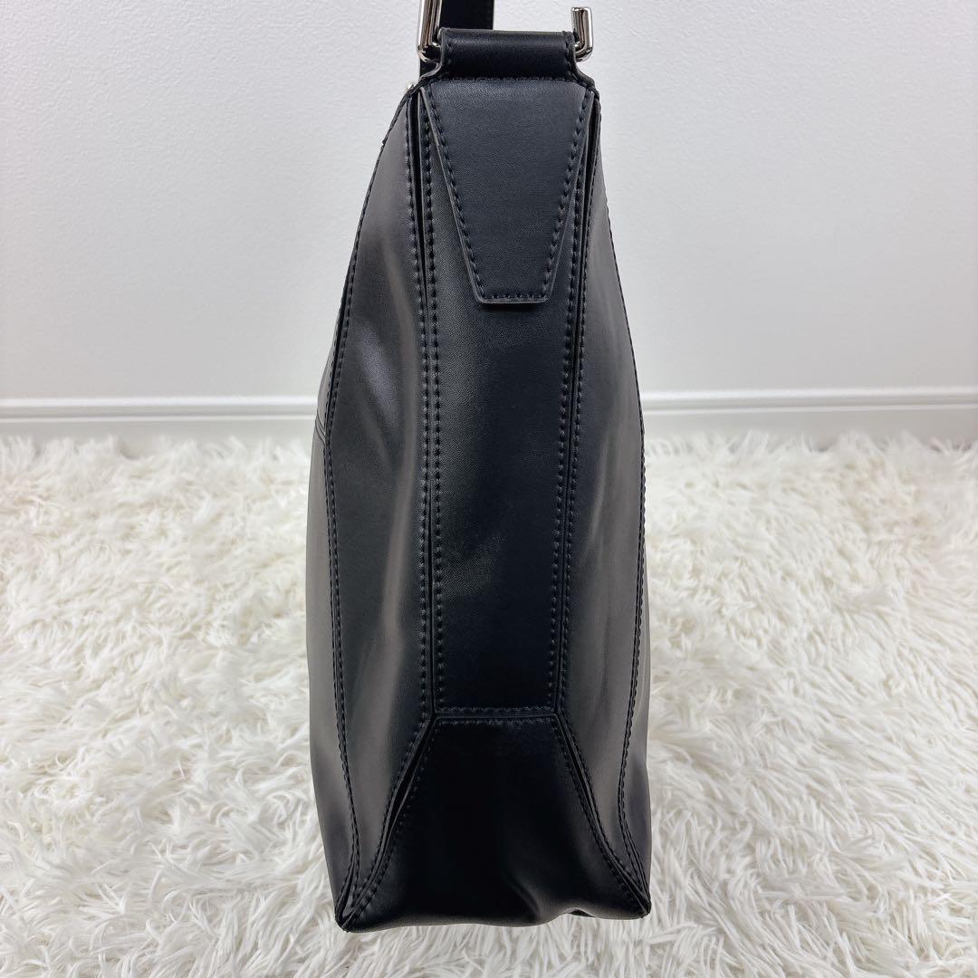 美品✨CHARLES&KEITH チャールズ&キース 2wayハンドバッグ 黒