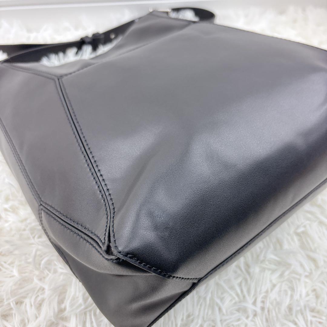 美品✨CHARLES&KEITH チャールズ&キース 2wayハンドバッグ 黒