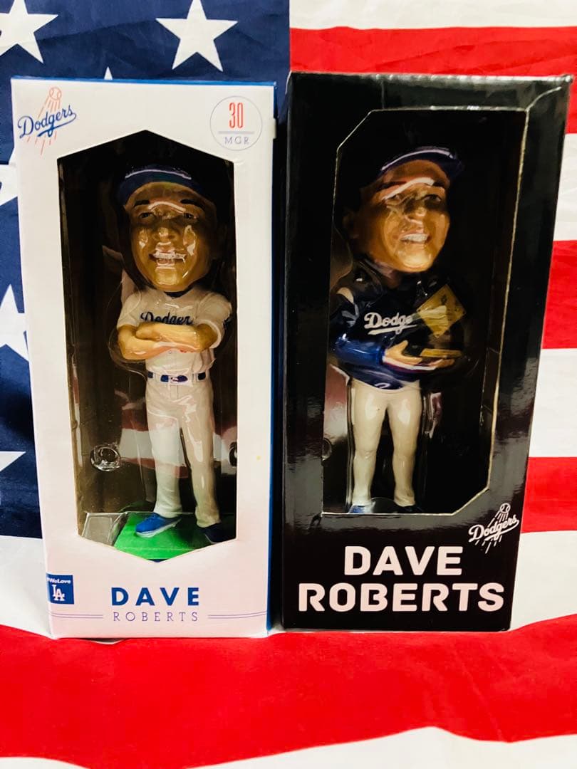 球場配布 デーブロバーツ ボブルヘッド ドジャース　優勝　おめでとう 2体