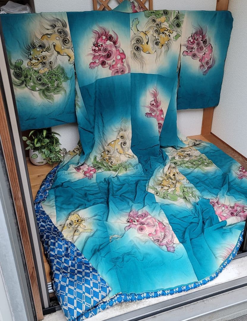 リメイク材料　アンティーク着物　獅子舞い　狛犬　一閑張り　柿渋染め　裾引き