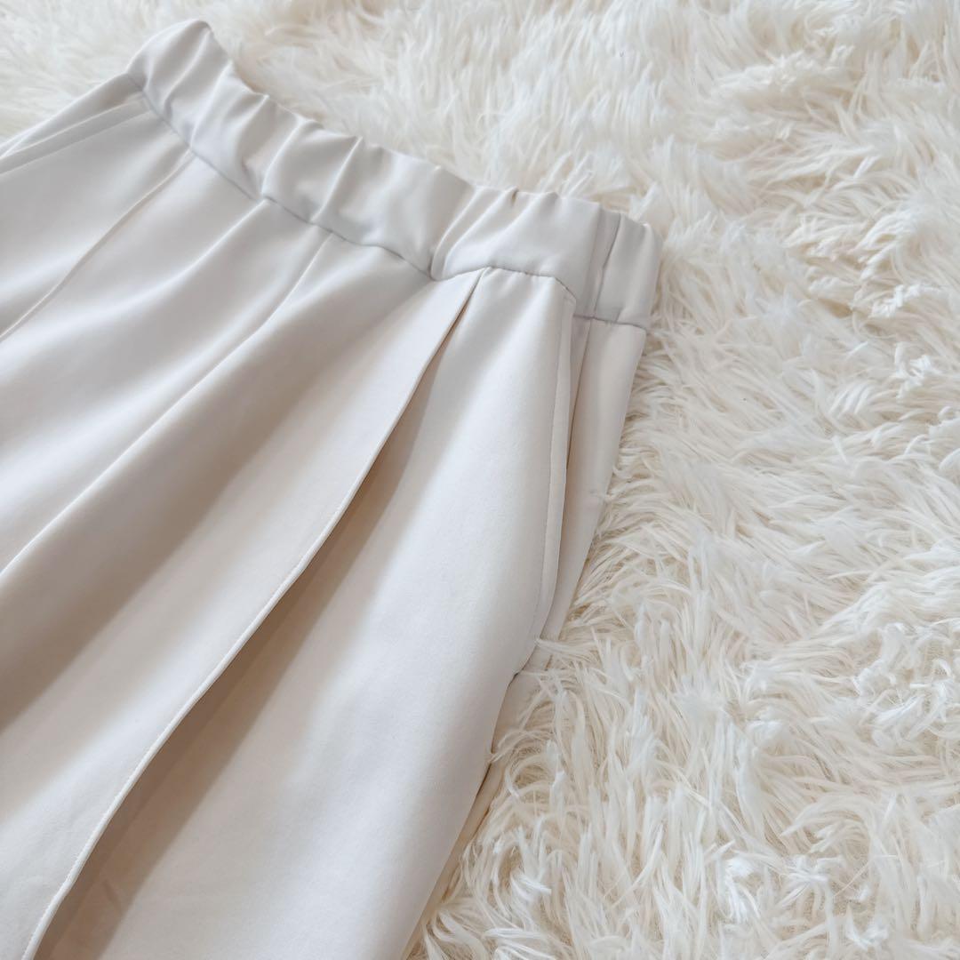 美品　OHGA　マシュマロパンツ　ミルク　XS