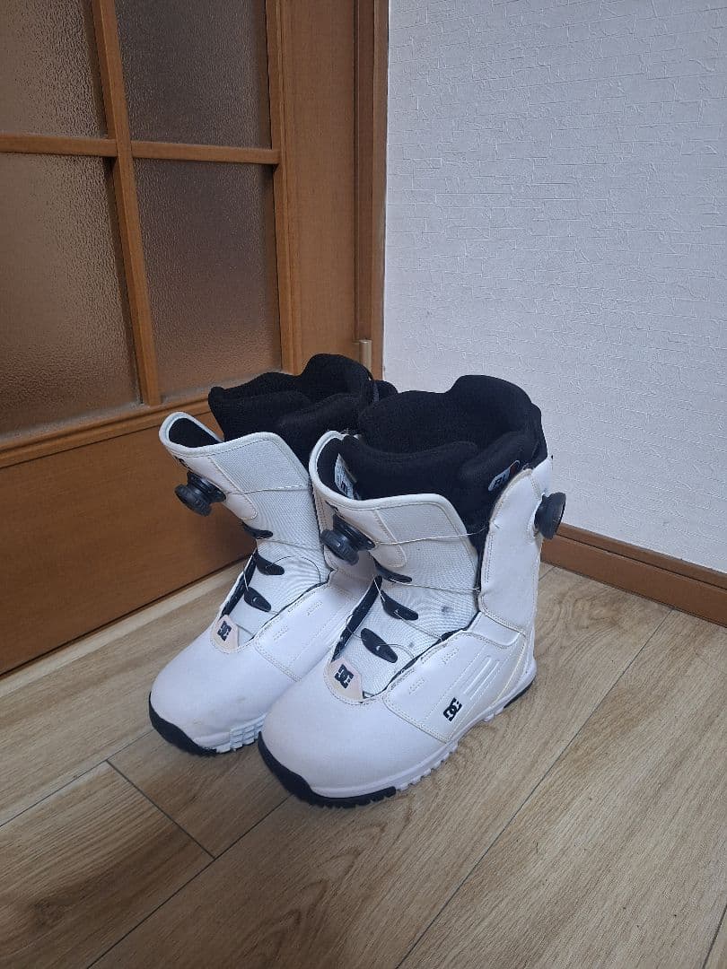 ✨美品✨2回使用 DC スノーボードブーツ